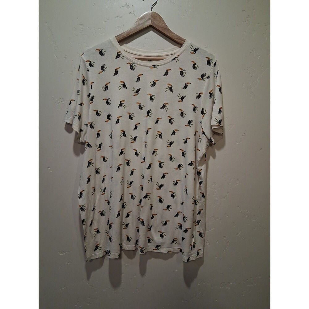 Dip Brand Women's 2X Toucan All Over Pattern TShirt Casual Animal Tropical Vacay